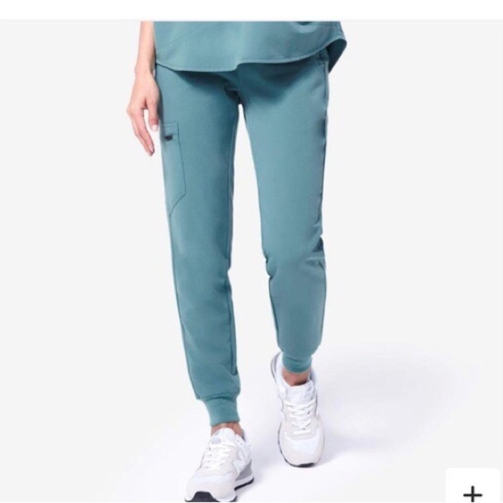 FIGS Zamora Jogger Scrub Pants Hydrogreen